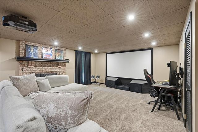 1704 NW Weatherstone Drive, Blue Springs, MO 64015