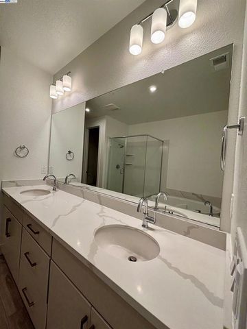 964 Blaise Lane 1004, Morgan Hill, CA 95037