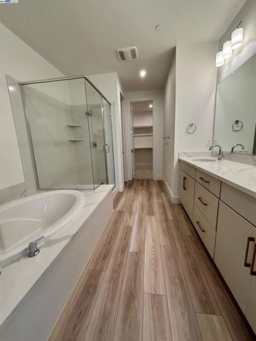 964 Blaise Lane 1004, Morgan Hill, CA 95037