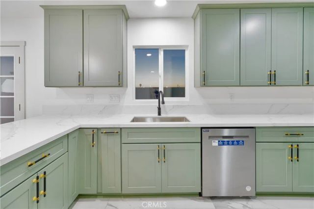 7804 Peacock, Highland, CA 92346