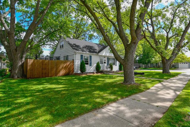 1659 LORETTA LANE, Green Bay, WI 54302