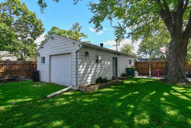 1659 LORETTA LANE, Green Bay, WI 54302