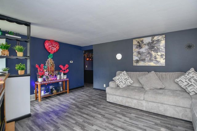 1659 LORETTA LANE, Green Bay, WI 54302