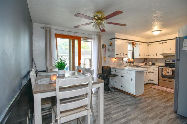 1659 LORETTA LANE, Green Bay, WI 54302