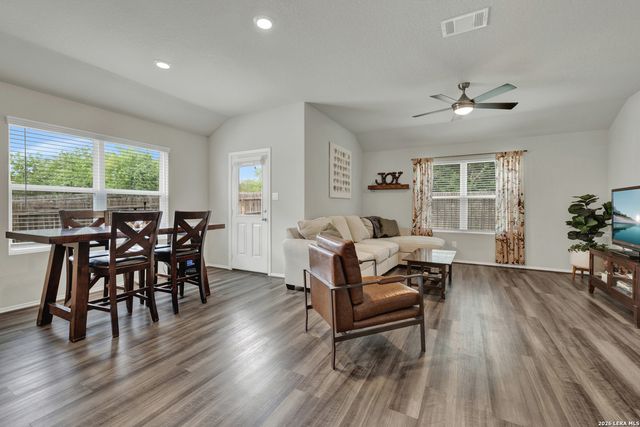1814 STRAWBERRY FLD, New Braunfels, TX 78130