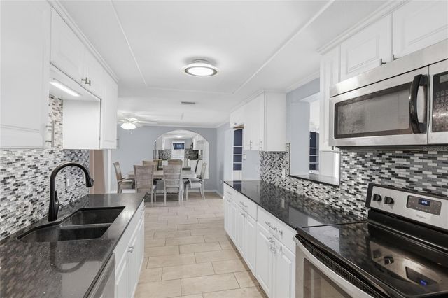 545 BLUEBELL ROAD, Venice, FL 34293