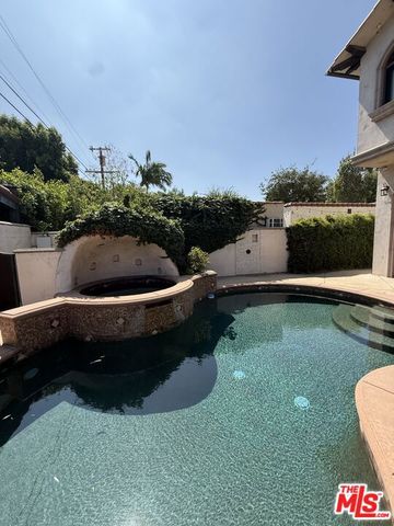 458 N Flores Street, Los Angeles, CA 90048