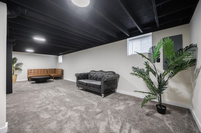 704 Hanford Street, Columbus, OH 43206