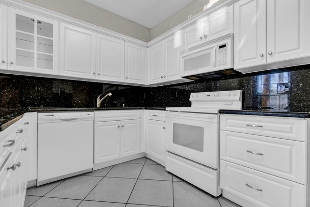 22791 Trelawny Terrace C, Boca Raton, FL 33433