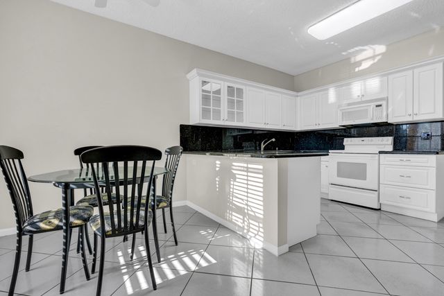 22791 Trelawny Terrace C, Boca Raton, FL 33433