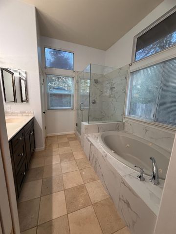 4115 Copper Hill Ct, Antelope, CA 95843