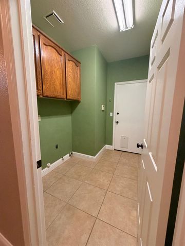 4115 Copper Hill Ct, Antelope, CA 95843