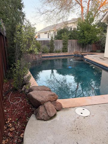 4115 Copper Hill Ct, Antelope, CA 95843