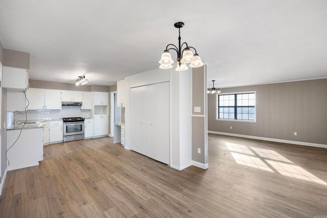 13 Eugenia Street, Morrilton, AR 72110