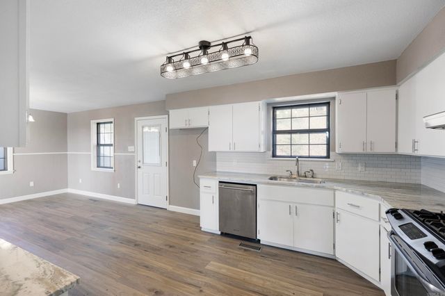 13 Eugenia Street, Morrilton, AR 72110