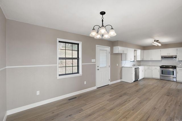 13 Eugenia Street, Morrilton, AR 72110