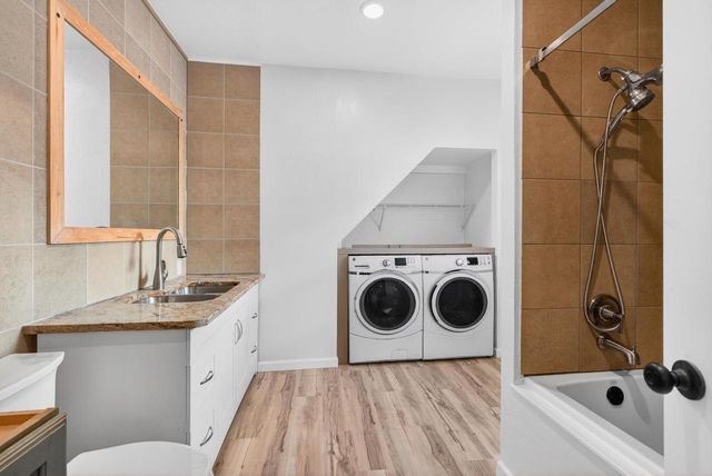 394 S PARK AVENUE, Fond Du Lac, WI 54935