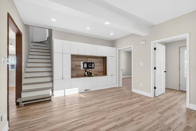 394 S PARK AVENUE, Fond Du Lac, WI 54935