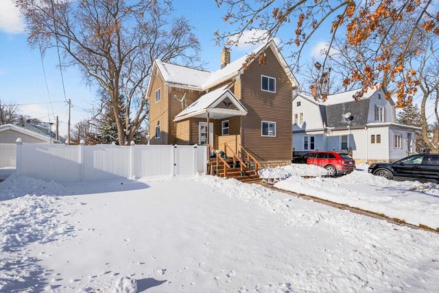 394 S PARK AVENUE, Fond Du Lac, WI 54935