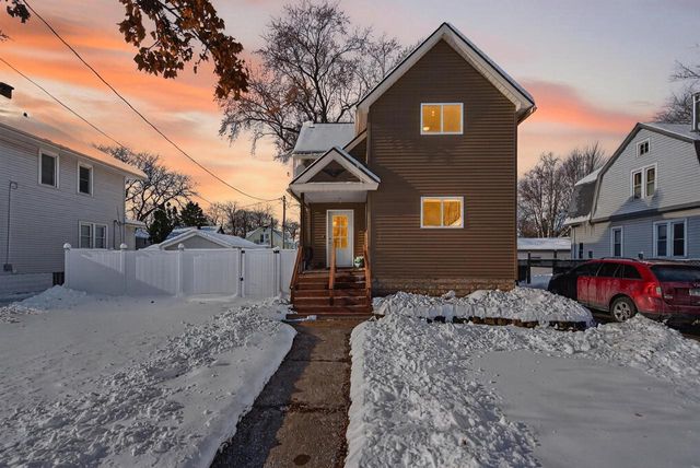 394 S PARK AVENUE, Fond Du Lac, WI 54935