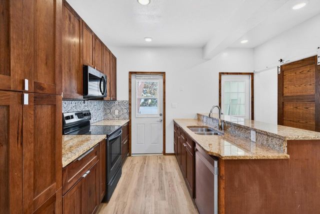 394 S PARK AVENUE, Fond Du Lac, WI 54935