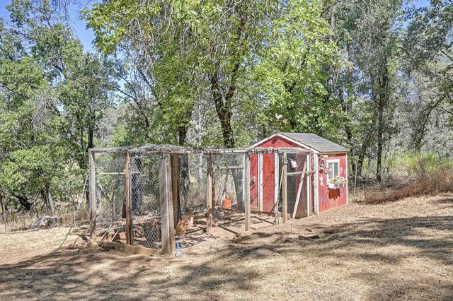 5271 Caprine Rd, Greenwood, CA 95635