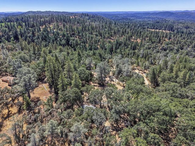 5271 Caprine Rd, Greenwood, CA 95635