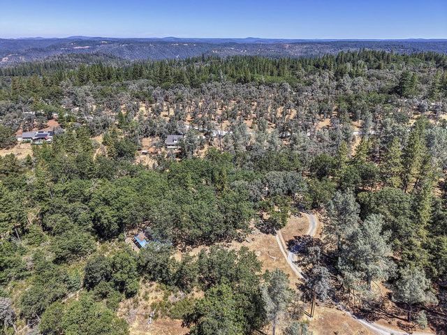 5271 Caprine Rd, Greenwood, CA 95635