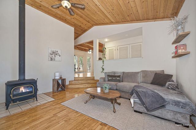 5271 Caprine Rd, Greenwood, CA 95635
