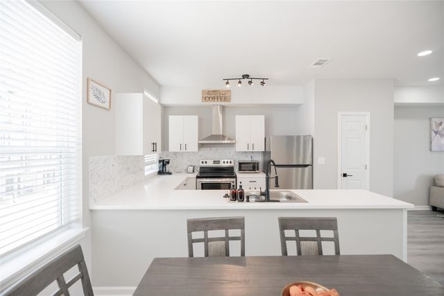 2519 Washington Street 205, Waller, TX 77484