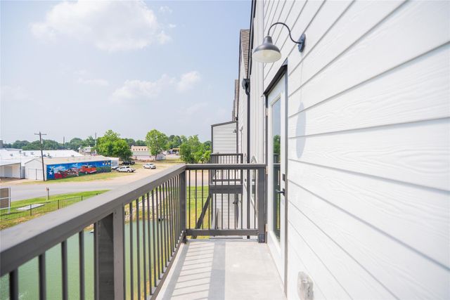 2519 Washington Street 205, Waller, TX 77484