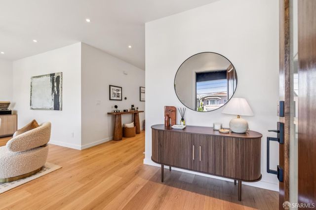 323 Chicago Way, San Francisco, CA 94112
