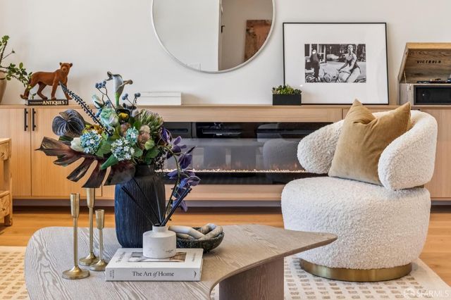 323 Chicago Way, San Francisco, CA 94112