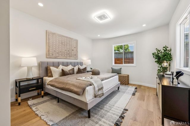 323 Chicago Way, San Francisco, CA 94112