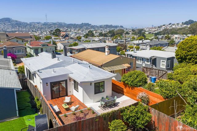 323 Chicago Way, San Francisco, CA 94112
