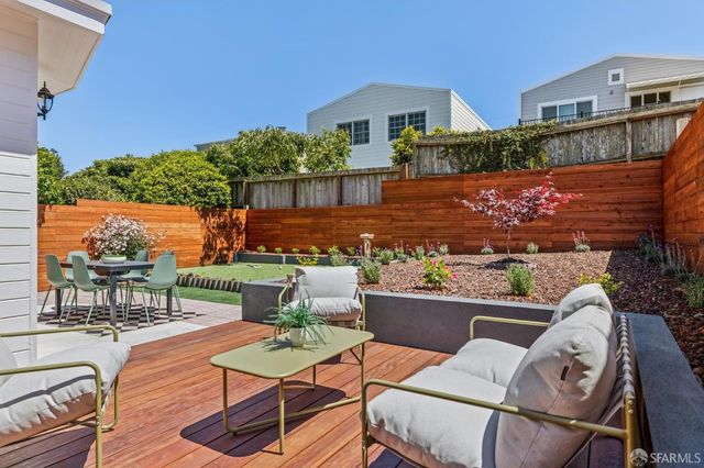 323 Chicago Way, San Francisco, CA 94112