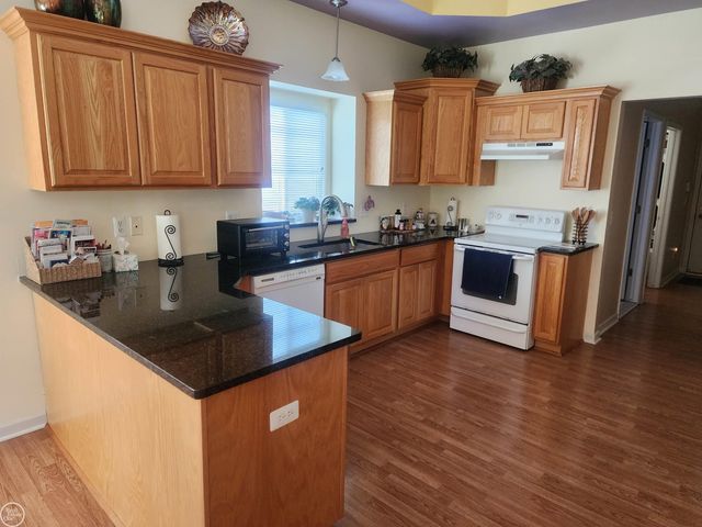 21766 Ambassador Drive, Macomb, MI 48044