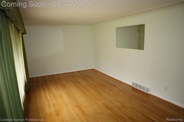 3456 Overton Street, Waterford Charter Township, MI 48328