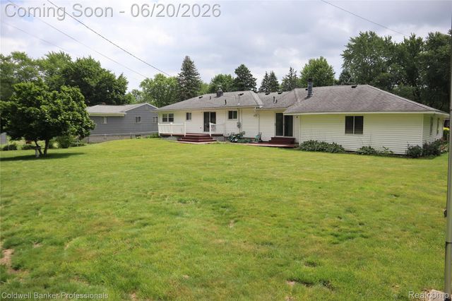 3456 Overton Street, Waterford Charter Township, MI 48328