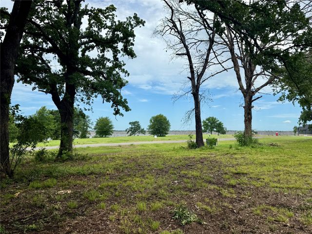 430 Shoreline Drive, Dodd City, TX 75438