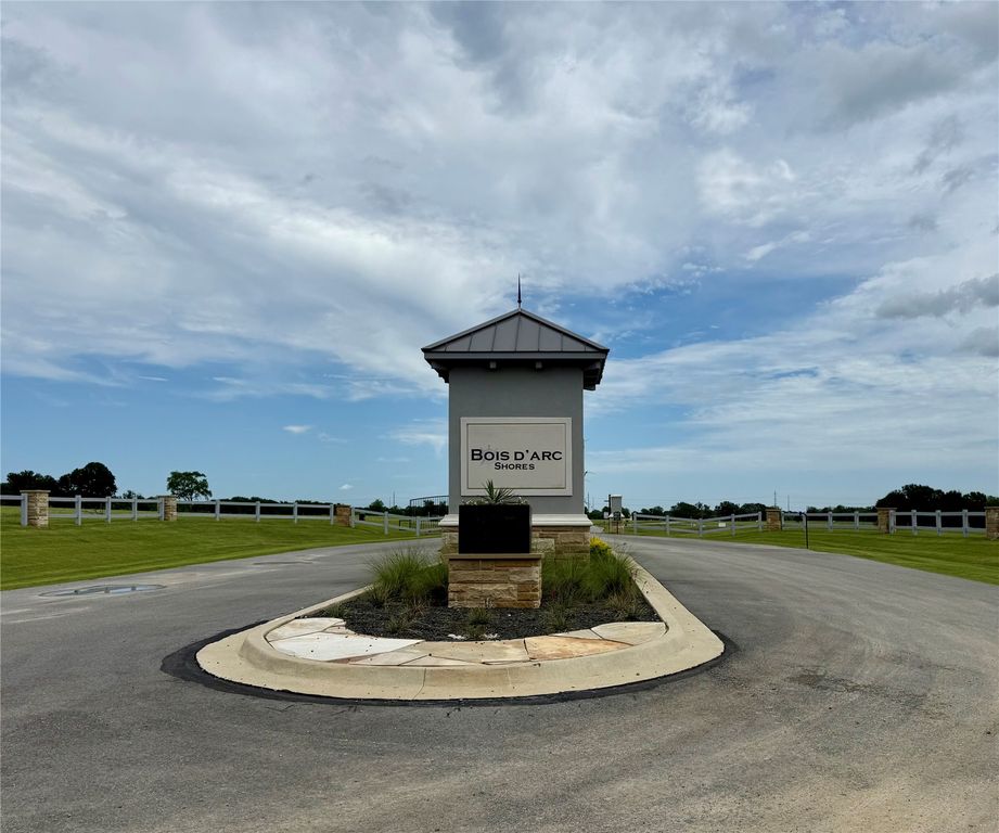 430 Shoreline Drive, Dodd City, TX 75438