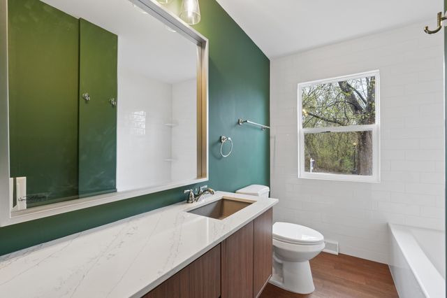 1444 Ames Avenue E, Saint Paul, MN 55106