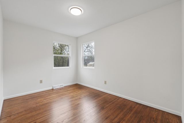 1444 Ames Avenue E, Saint Paul, MN 55106