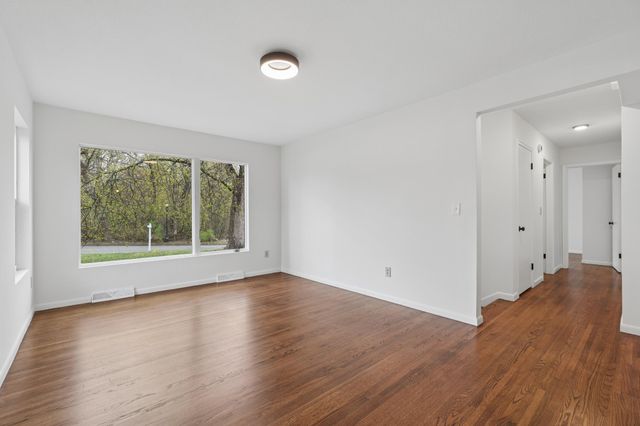 1444 Ames Avenue E, Saint Paul, MN 55106