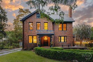 808 E Victory Drive, Savannah, GA 31405