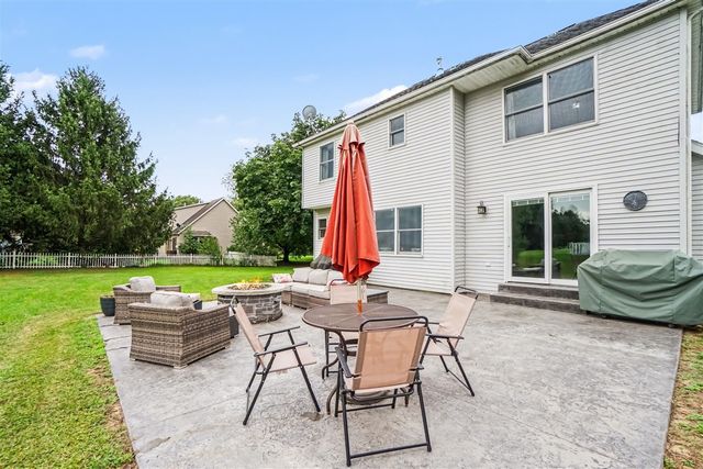17172 Cherokee Trail, Three Rivers, MI 49093