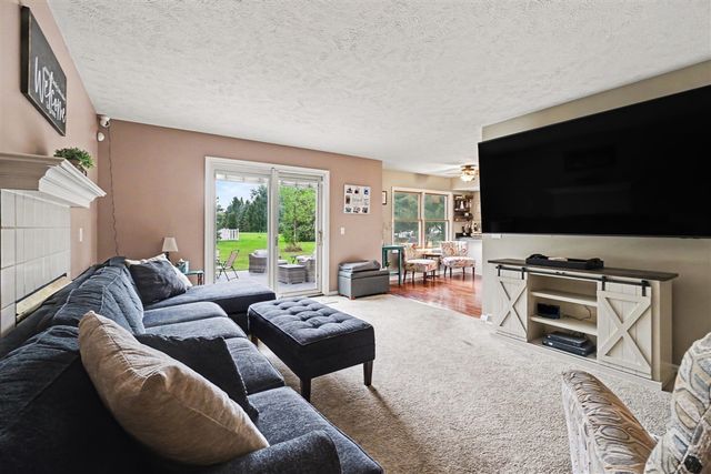 17172 Cherokee Trail, Three Rivers, MI 49093