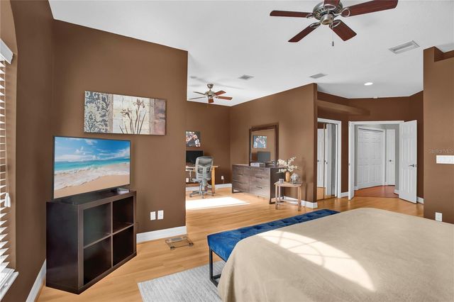 2536 EAGLES CROSSING DRIVE, Clearwater, FL 33762