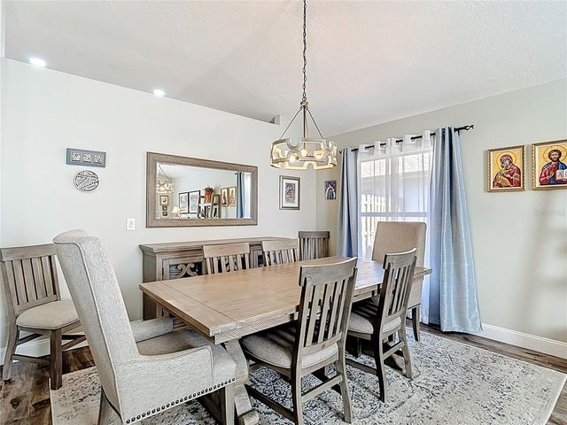 5637 PADDOCK TRAIL DRIVE, Tampa, FL 33624