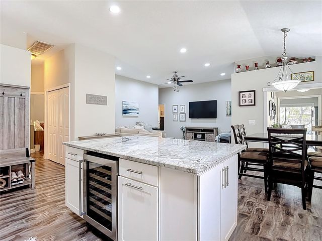 5637 PADDOCK TRAIL DRIVE, Tampa, FL 33624